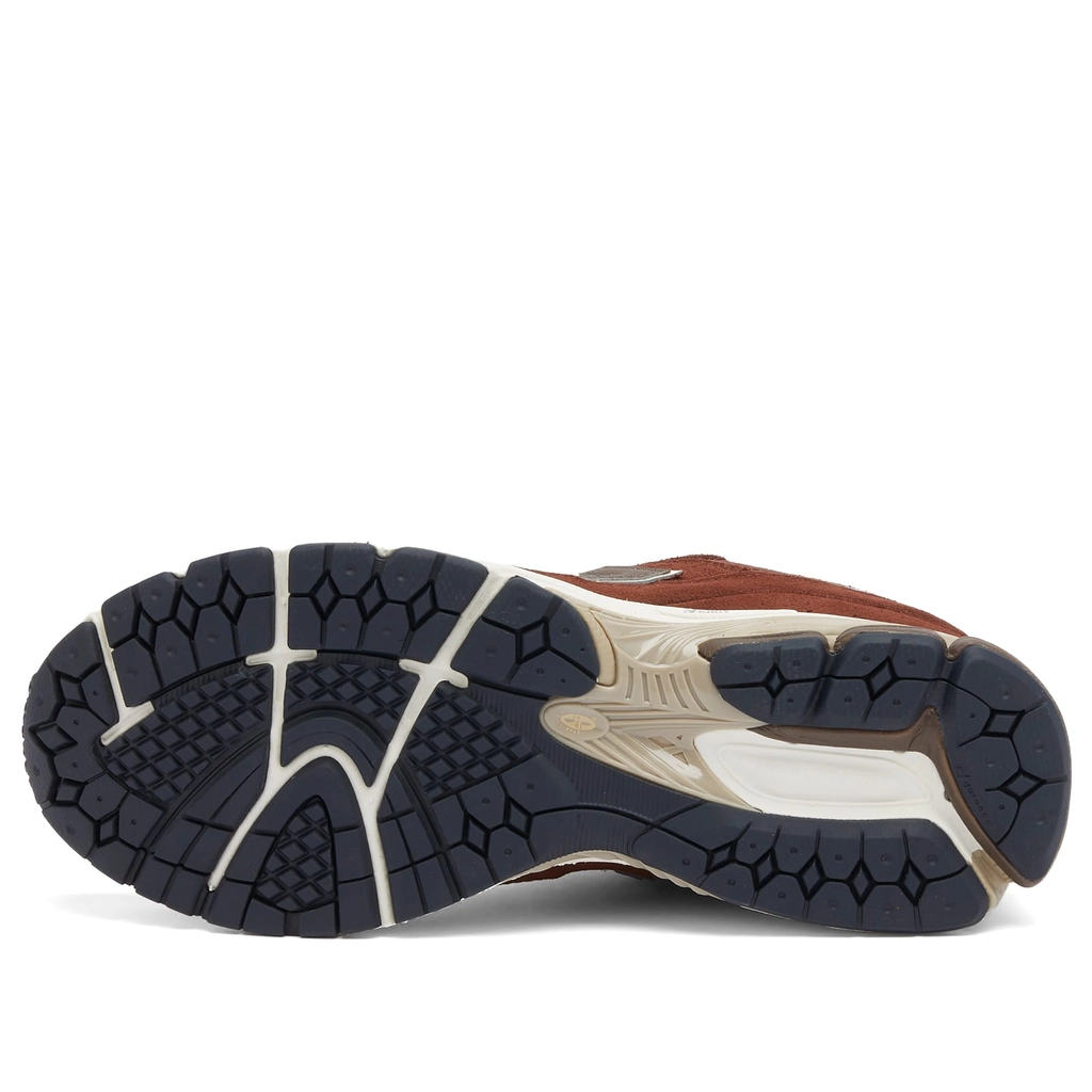 New Balance M2002RFF Brown